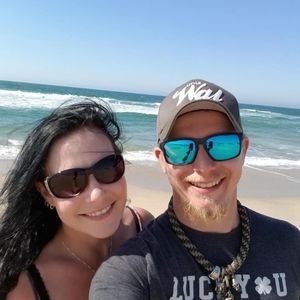 Meet your Posher, Dakota